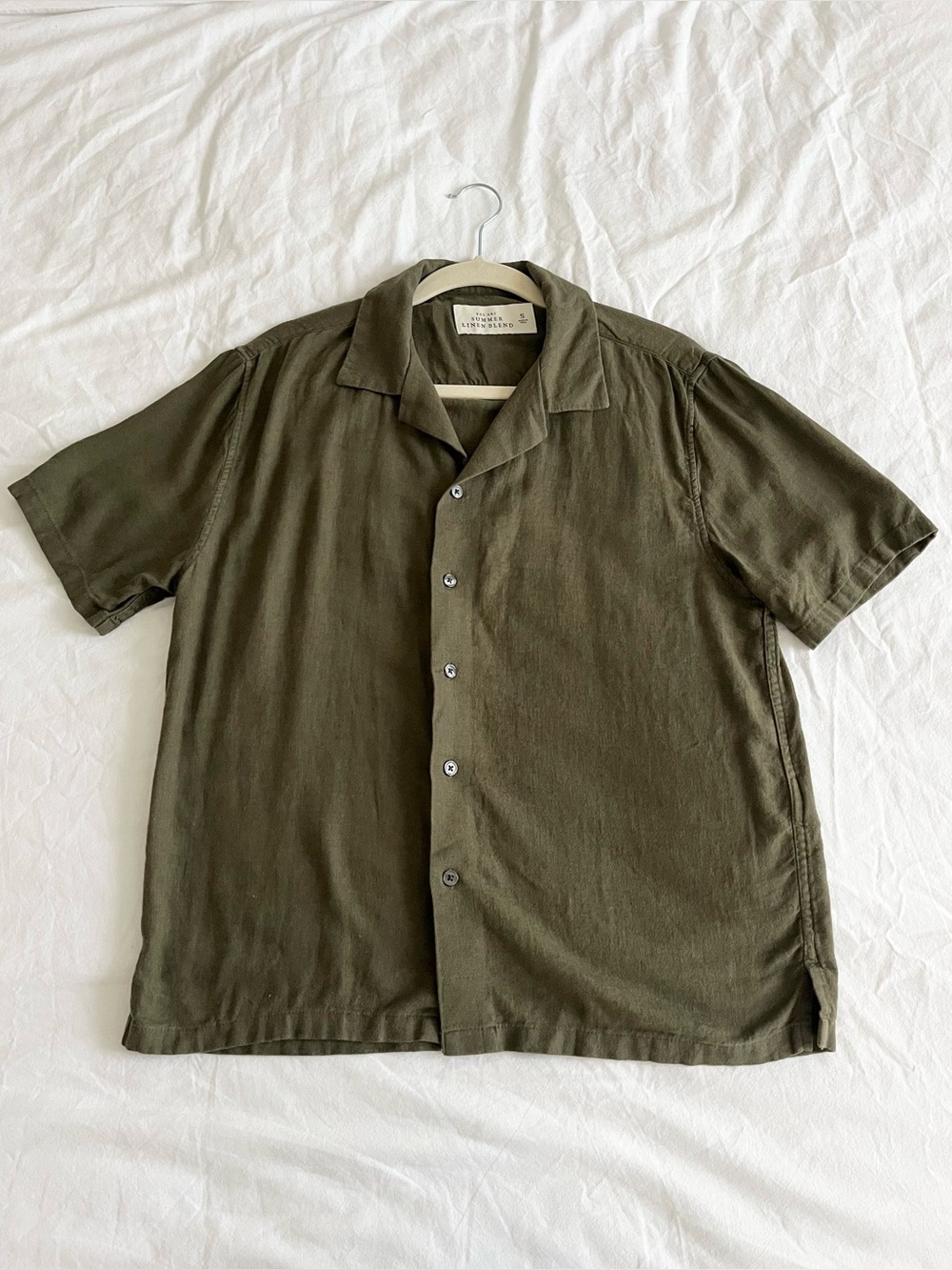 Abercrombie and Fitch Men's Short-Sleeve Linen Blend Button-Up Shirt Olive Green
